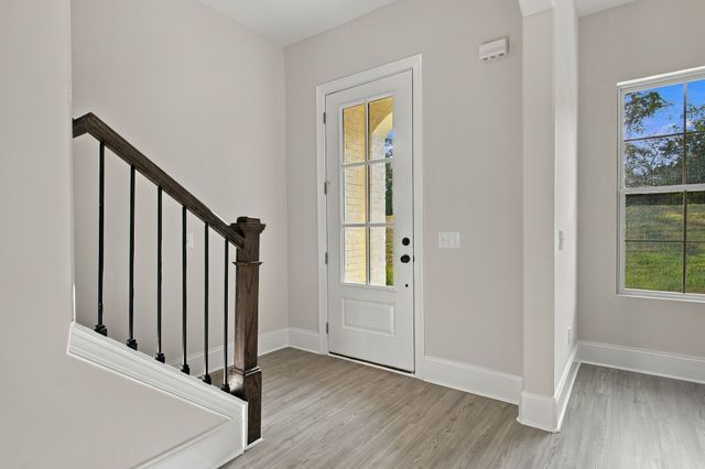 1111 Freeboard Aly, La Vergne, TN 37086