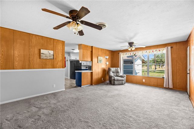 104 Old Beeville Hwy, Refugio, TX 78377