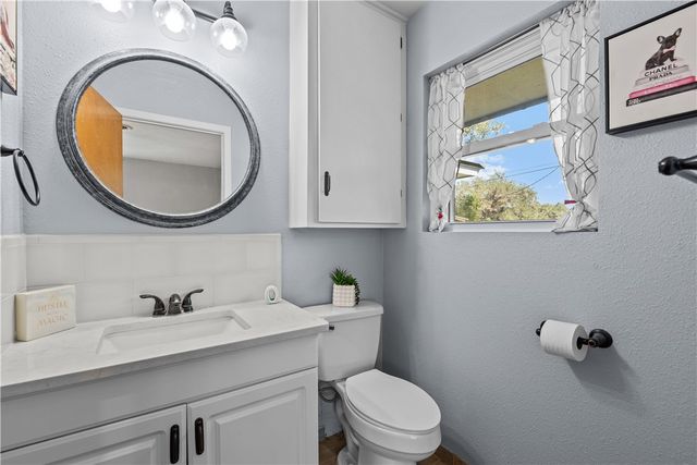 104 Old Beeville Hwy, Refugio, TX 78377