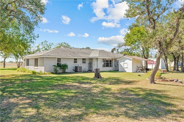 104 Old Beeville Hwy, Refugio, TX 78377