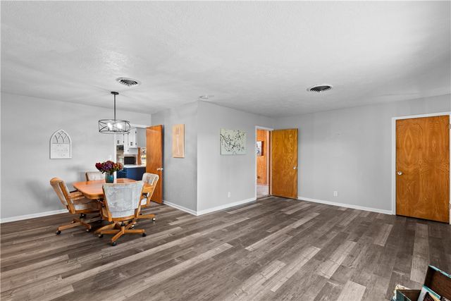 104 Old Beeville Hwy, Refugio, TX 78377