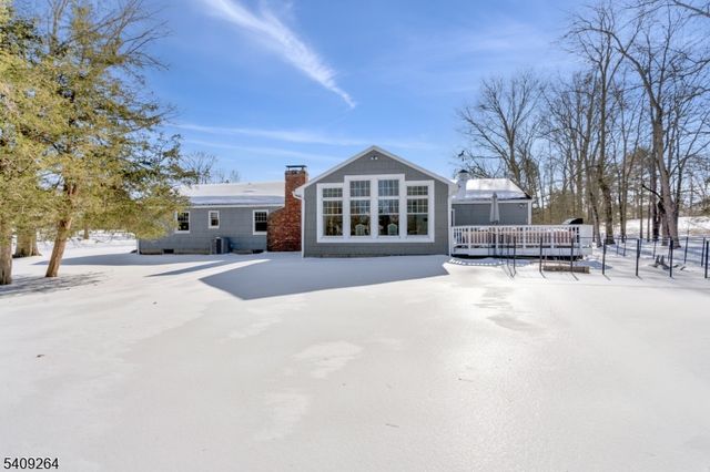 305 Raymond Ct, Bridgewater Twp., NJ 08807