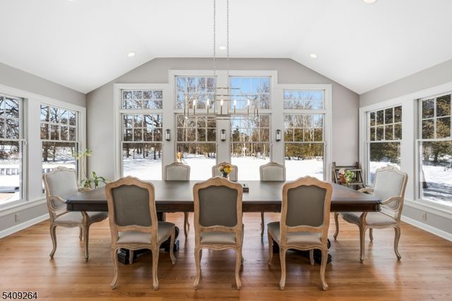 305 Raymond Ct, Bridgewater Twp., NJ 08807