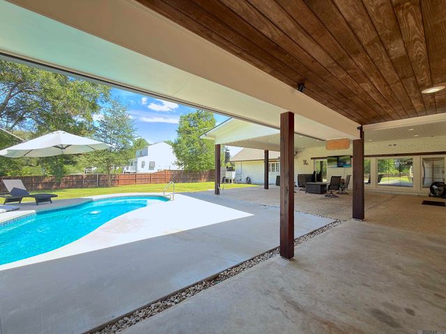 13179 Triple B Rd, Central, LA 70739
