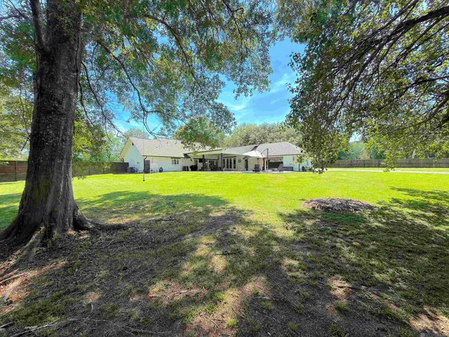 13179 Triple B Rd, Central, LA 70739
