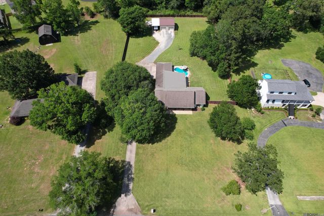 13179 Triple B Rd, Central, LA 70739