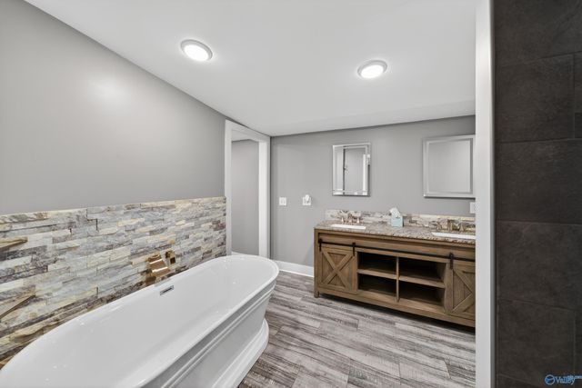 744 Loveless Road, Hazel Green, AL 35750