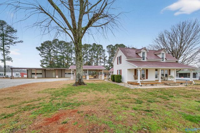 744 Loveless Road, Hazel Green, AL 35750