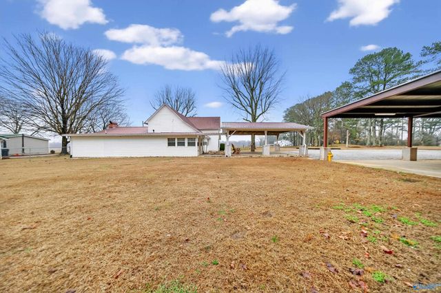 744 Loveless Road, Hazel Green, AL 35750