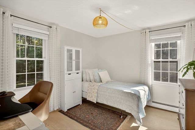 38 Old Colony Dr, Mashpee, MA 02649