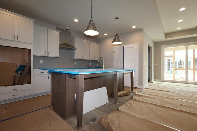 4545 Corsican Loop E, Hilliard, OH 43026