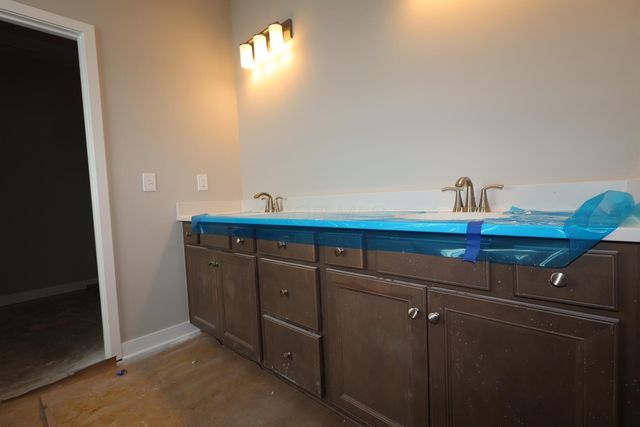 4545 Corsican Loop E, Hilliard, OH 43026