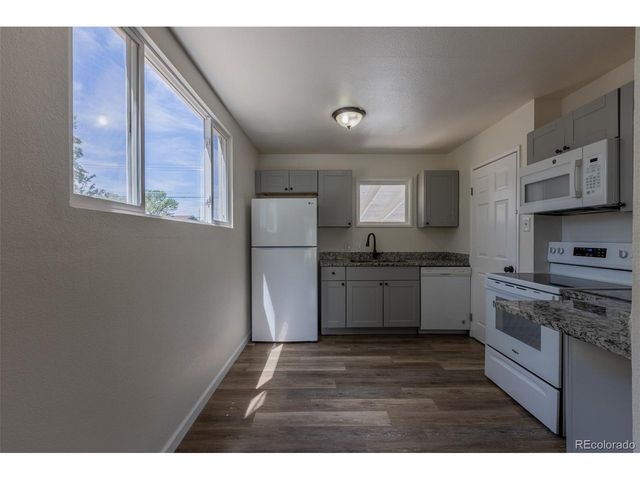 7855 Newport St, Commerce City, CO 80022