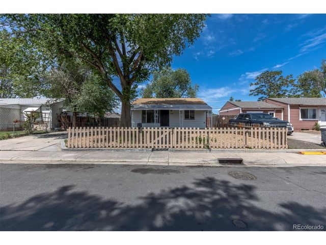 7855 Newport St, Commerce City, CO 80022