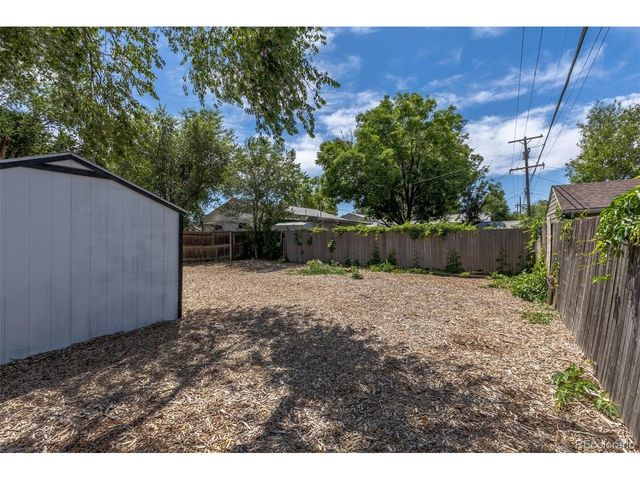7855 Newport St, Commerce City, CO 80022