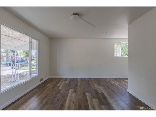 7855 Newport St, Commerce City, CO 80022