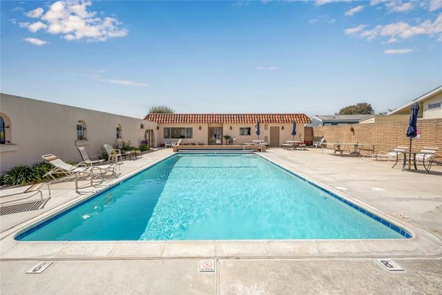 16222 Monterey Lane 81, Huntington Beach, CA 92649
