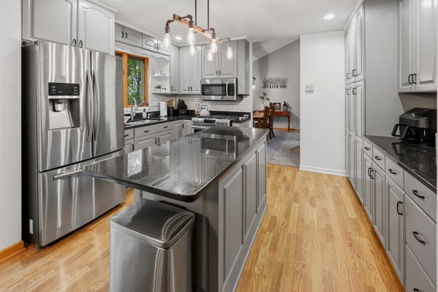 850 Meadowlawn Court, Sartell, MN 56377