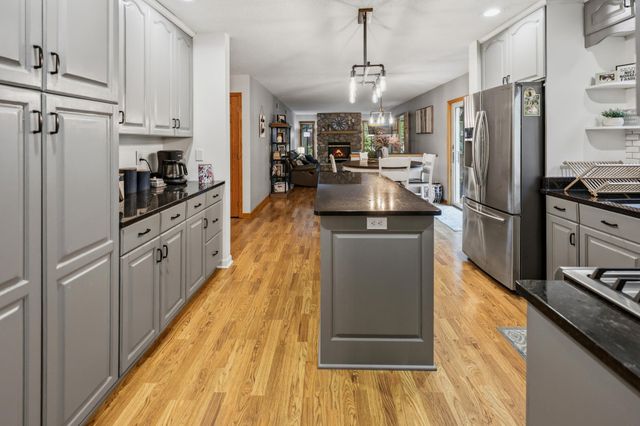 850 Meadowlawn Court, Sartell, MN 56377