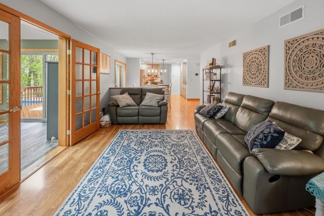 850 Meadowlawn Court, Sartell, MN 56377