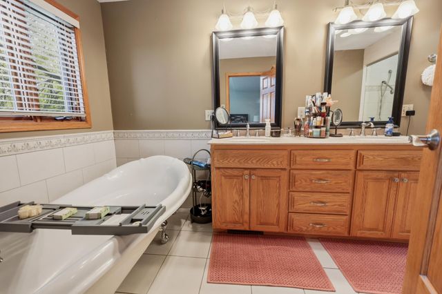 850 Meadowlawn Court, Sartell, MN 56377