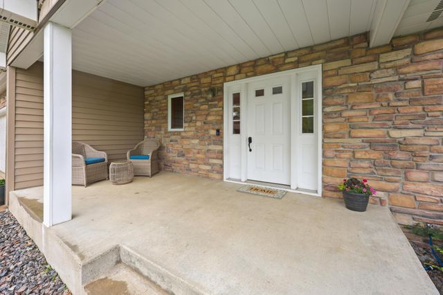 850 Meadowlawn Court, Sartell, MN 56377