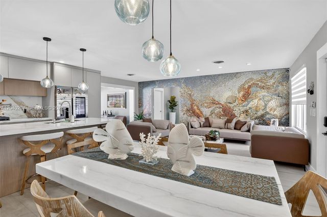 2711 Arthur Street, Hollywood, FL 33020