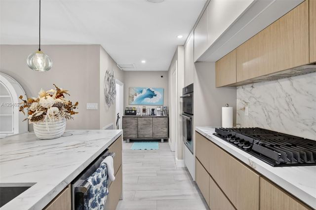 2711 Arthur Street, Hollywood, FL 33020