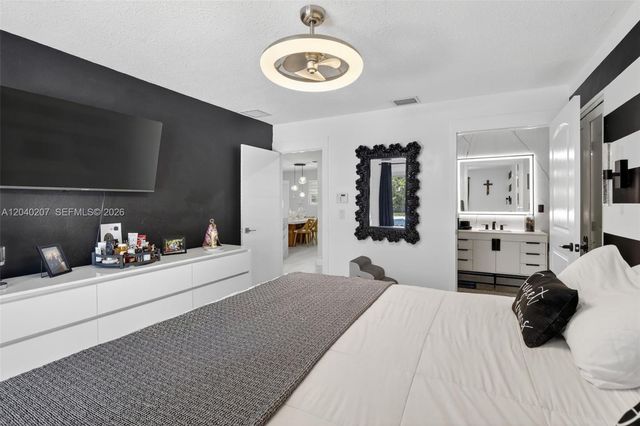 2711 Arthur Street, Hollywood, FL 33020