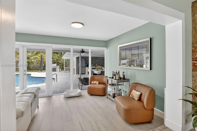 2711 Arthur Street, Hollywood, FL 33020
