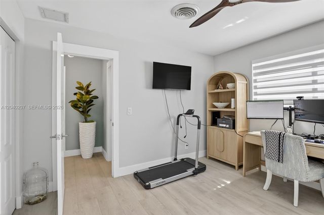 2711 Arthur Street, Hollywood, FL 33020