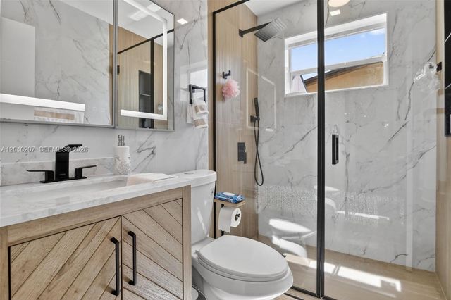 2711 Arthur Street, Hollywood, FL 33020