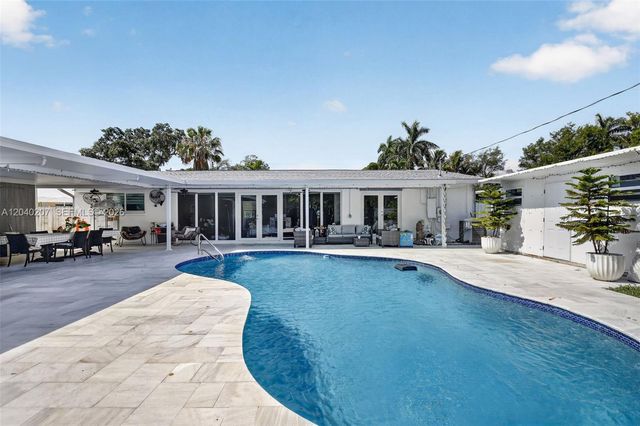 2711 Arthur Street, Hollywood, FL 33020