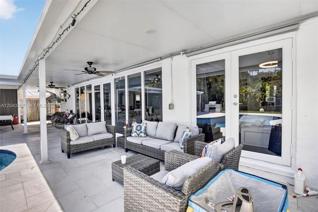 2711 Arthur Street, Hollywood, FL 33020