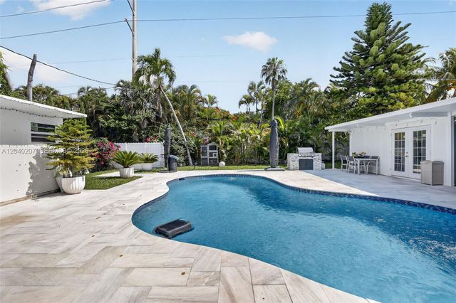 2711 Arthur Street, Hollywood, FL 33020