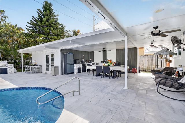2711 Arthur Street, Hollywood, FL 33020