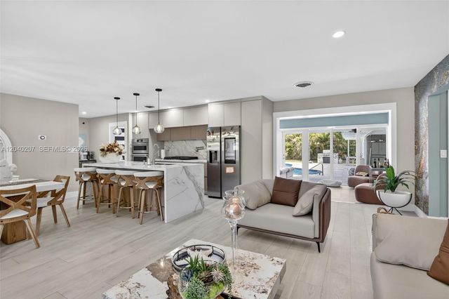 2711 Arthur Street, Hollywood, FL 33020