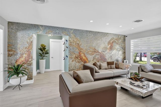 2711 Arthur Street, Hollywood, FL 33020