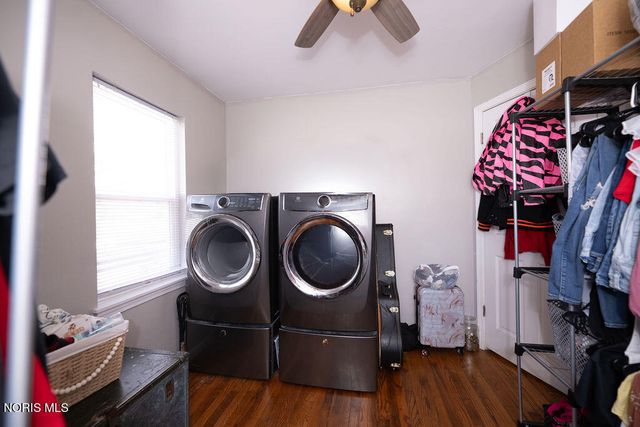 1215 S Blanchard Street, Findlay, OH 45840