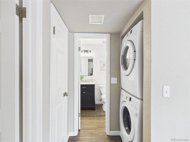 3600 S Pierce St 7-207, Lakewood, CO 80235