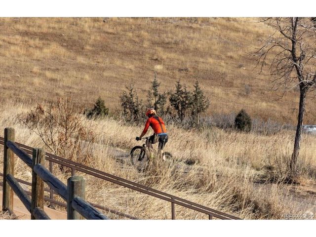 3600 S Pierce St 7-207, Lakewood, CO 80235