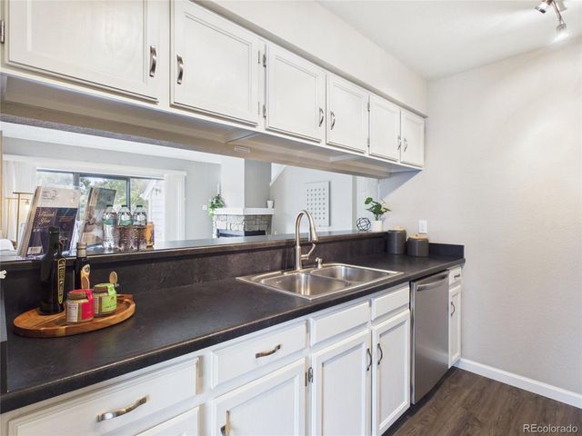3600 S Pierce St 7-207, Lakewood, CO 80235