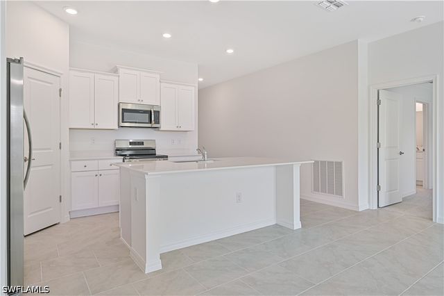 2901 SW 18th PL, Cape Coral, FL 33993