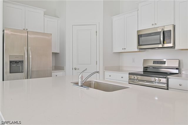 2901 SW 18th PL, Cape Coral, FL 33993