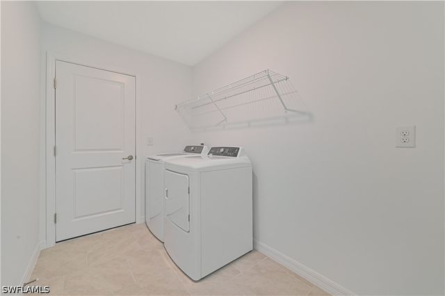 2901 SW 18th PL, Cape Coral, FL 33993