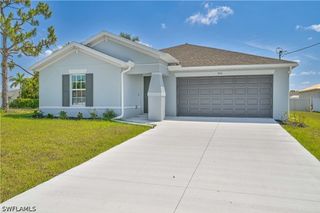 2901 SW 18th PL, Cape Coral, FL 33993