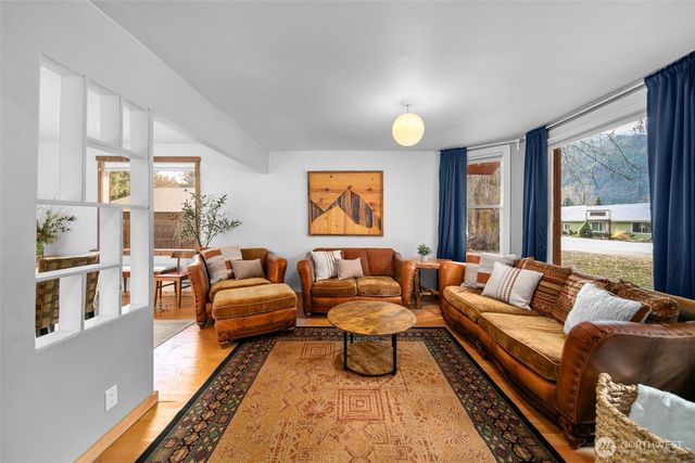 9485 E Leavenworth Road, Leavenworth, WA 98826