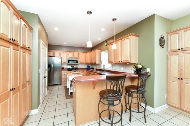 237 N Woodridge Drive, Pittsboro, IN 46167