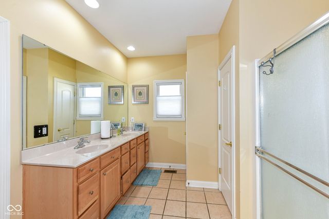 237 N Woodridge Drive, Pittsboro, IN 46167