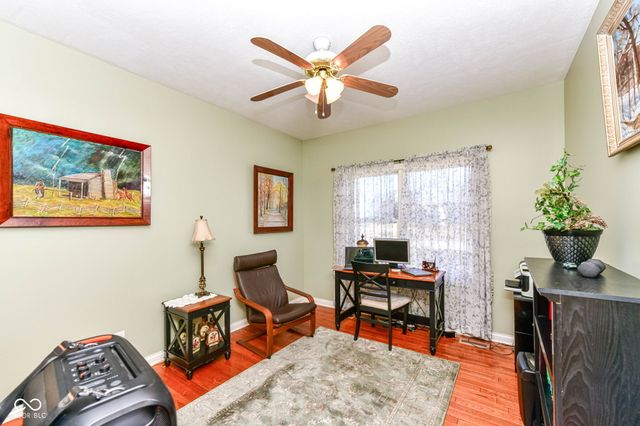 237 N Woodridge Drive, Pittsboro, IN 46167